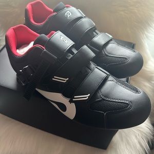 Peloton Unisex Shoes Size 46 with cleats
